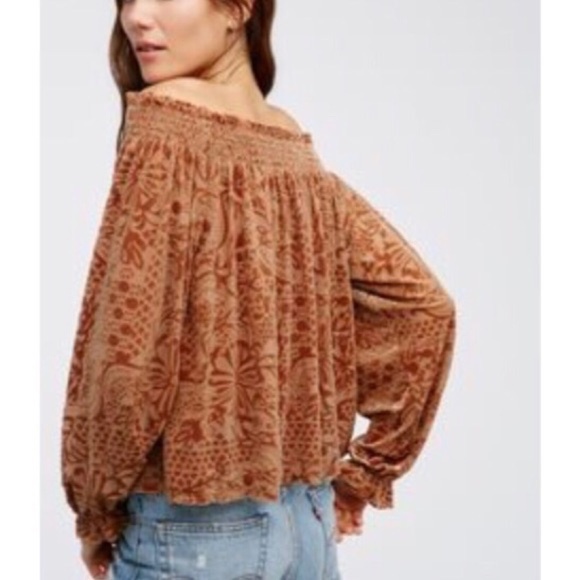 NWT!! FREE PEOPLE A Little Twist Off Shoulder Velvet Top Blouse Gold Brown Small - Picture 10 of 16